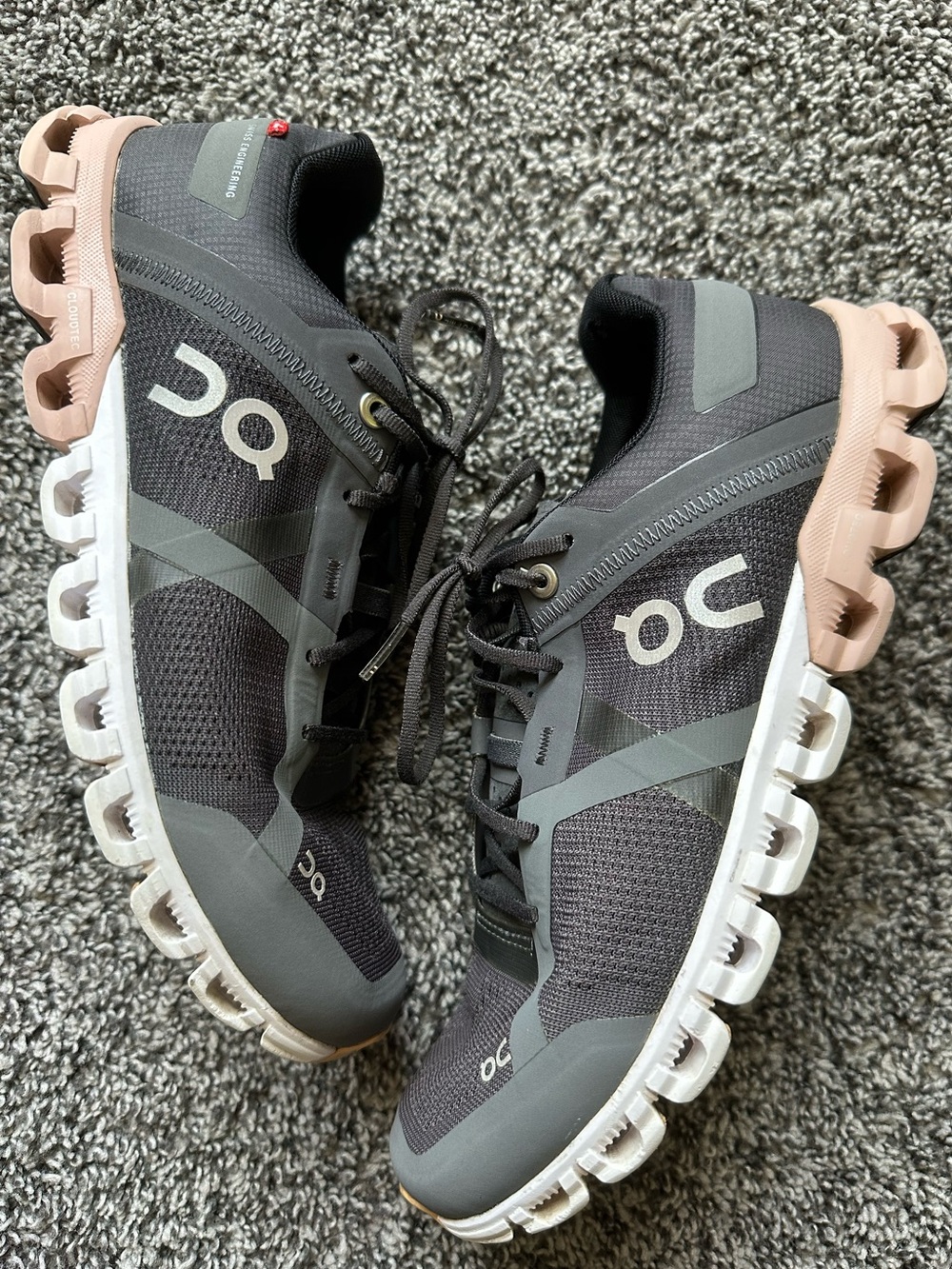 ON ONCLOUD CLOUDFLOW Women's Running Shoes in Rock Rose Size 8.5 Sneakers